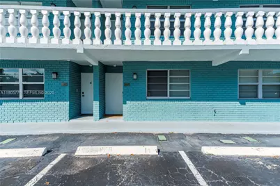 801 NE 18th Ct #108, Fort Lauderdale, FL 33305 - Photo 3