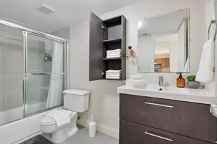 2820 Somerset Dr, Lauderdale Lakes, FL 33311 - Photo 13