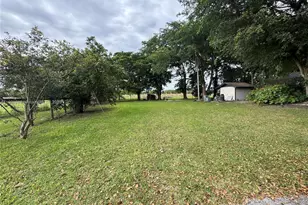 18750 SW 207th Ave, Miami, FL 33187 - Photo 5