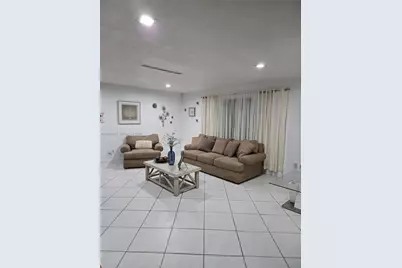 18750 SW 207th Ave, Miami, FL 33187 - Photo 11
