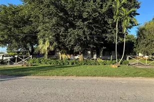 18750 SW 207th Ave, Miami, FL 33187 - Photo 1