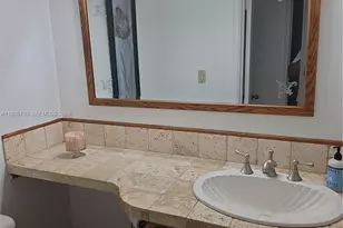 18750 SW 207th Ave, Miami, FL 33187 - Photo 21