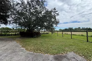 18750 SW 207th Ave, Miami, FL 33187 - Photo 5