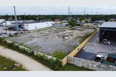 8650 NW 36 Ave, Miami, FL 33147 - Photo 3