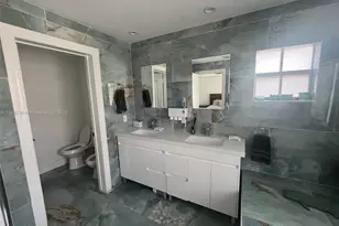 3915 NE 168th St, North Miami Beach, FL 33160 - Photo 21