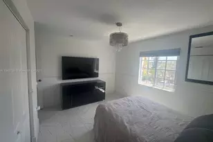 3915 NE 168th St, North Miami Beach, FL 33160 - Photo 17