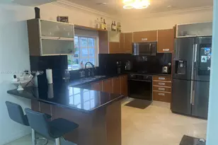 3915 NE 168th St, North Miami Beach, FL 33160 - Photo 7