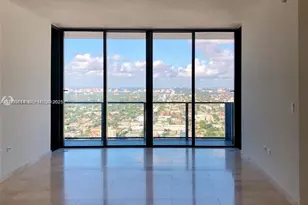 88 SW 7th St, Miami, FL 33130 - Photo 3