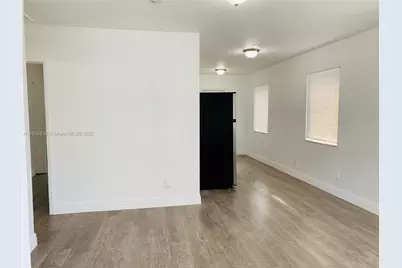 738 NE 86th St #8, Miami, FL 33138 - Photo 3