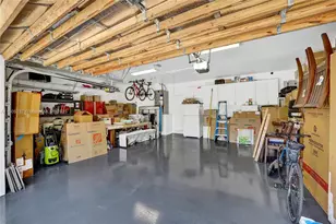 2557 NE Montclaire Circle, Weston, FL 33327 - Photo 33