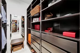 2557 NE Montclaire Circle, Weston, FL 33327 - Photo 23