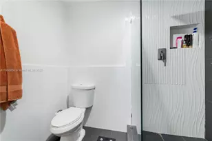 10138 NW 41st St, Doral, FL 33178 - Photo 47