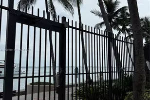 540 Brickell Key Dr, Miami, FL 33131 - Photo 33