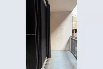540 Brickell Key Dr #212, Miami, FL 33131 - Photo 25
