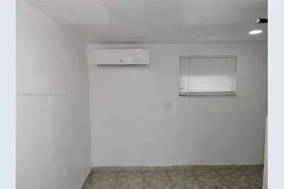 5451 W 10th Ave #5, Hialeah, FL 33012 - Photo 17