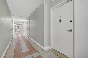 7135 Collins Ave, Miami Beach, FL 33141 - Photo 5