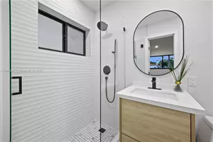 1618 SW 18th St, Miami, FL 33145 - Photo 17