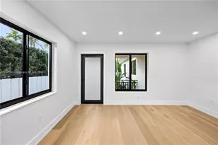 1618 SW 18th St, Miami, FL 33145 - Photo 29