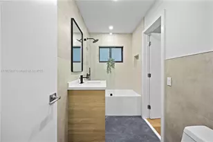 1618 SW 18th St, Miami, FL 33145 - Photo 21