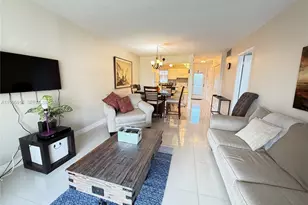 8900 Washington Blvd, Pembroke Pines, FL 33025 - Photo 11