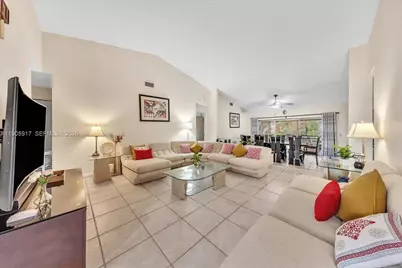 3930 NW 79th Way, Davie, FL 33024 - Photo 5