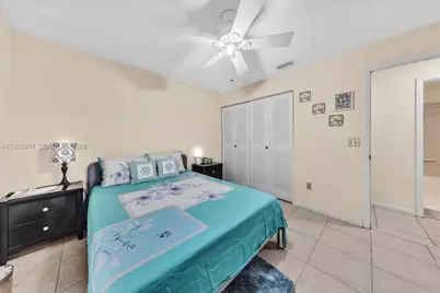 3930 NW 79th Way, Davie, FL 33024 - Photo 23