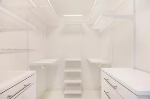 300 Biscayne Blvd Way, Miami, FL 33131 - Photo 13