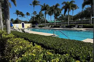 8269 St Johns Ct, Wellington, FL 33414 - Photo 37