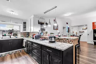 17026 NW 66th Ct, Hialeah, FL 33015 - Photo 19