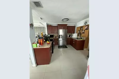 398 E 56th St, Hialeah, FL 33013 - Photo 3