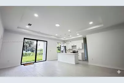 2615 68th St W, Lehigh Acres, FL 33971 - Photo 5