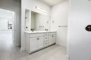 2615 68th St W, Lehigh Acres, FL 33971 - Photo 9