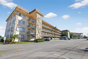 300 S Village Green Cir S, Palm Springs, FL 33461 - Photo 1