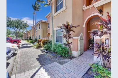 5922 Siena Ln, Hollywood, FL 33021 - Photo 1
