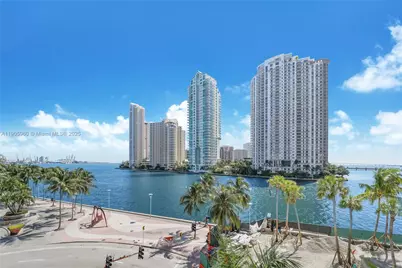 300 S Biscayne Blvd #L-414, Miami, FL 33131 - Photo 9