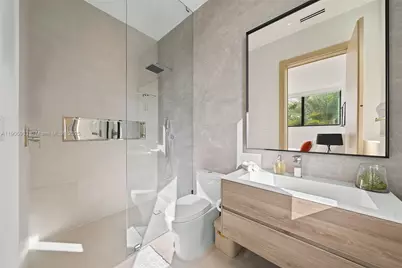 [Address not provided], Miami Beach, FL 33140 - Photo 61