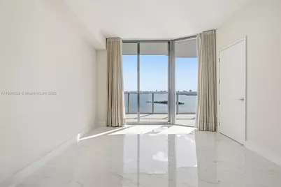 700 NE 24 St #2406, Miami, FL 33137 - Photo 13