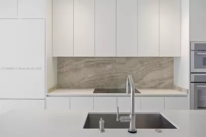 700 NE 24 St #2406, Miami, FL 33137 - Photo 5