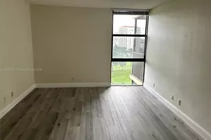 20379 W Country Club Dr, Aventura, FL 33180 - Photo 15