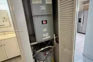 5201 NW 7th St, Miami, FL 33126 - Photo 13