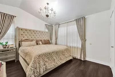 18060 SW 11th Ct, Pembroke Pines, FL 33029 - Photo 15