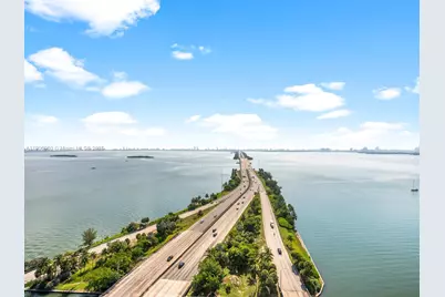 601 NE 36th St #2312, Miami, FL 33137 - Photo 37