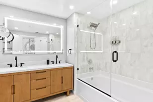 601 NE 36th St, Miami, FL 33137 - Photo 27