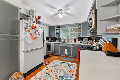 1219-1221 NE 18th Ave, Fort Lauderdale, FL 33304 - Photo 7