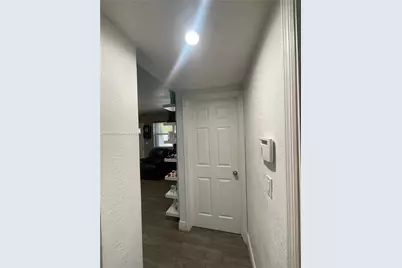 2144 NW 85th St, Miami, FL 33147 - Photo 13