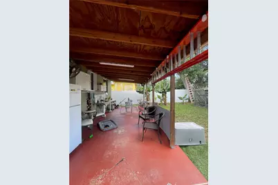 2144 NW 85th St, Miami, FL 33147 - Photo 23