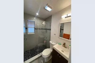 2144 NW 85th St, Miami, FL 33147 - Photo 19