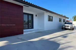 180 NW 59th Ct, Miami, FL 33126 - Photo 3