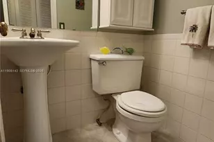 2132 Cambridge F, Deerfield Beach, FL 33442 - Photo 17