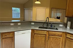 726 SW McCracken Ave, Port Saint Lucie, FL 34953 - Photo 9